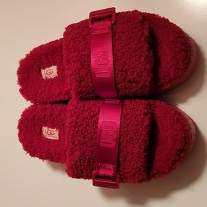 Ugg fuzzy slides